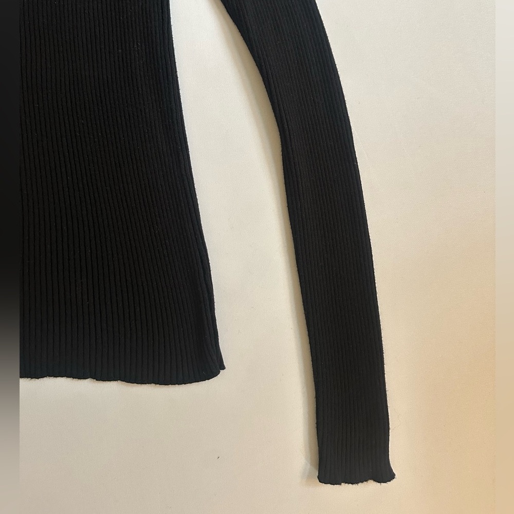 Prada Ribbed Turtleneck - Picture 4 of 6